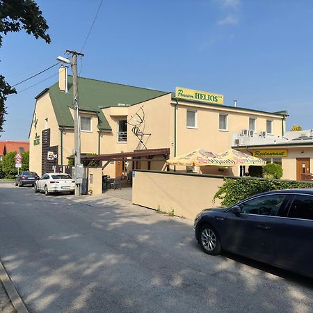 Penzion Helios Bratislava Buitenkant foto